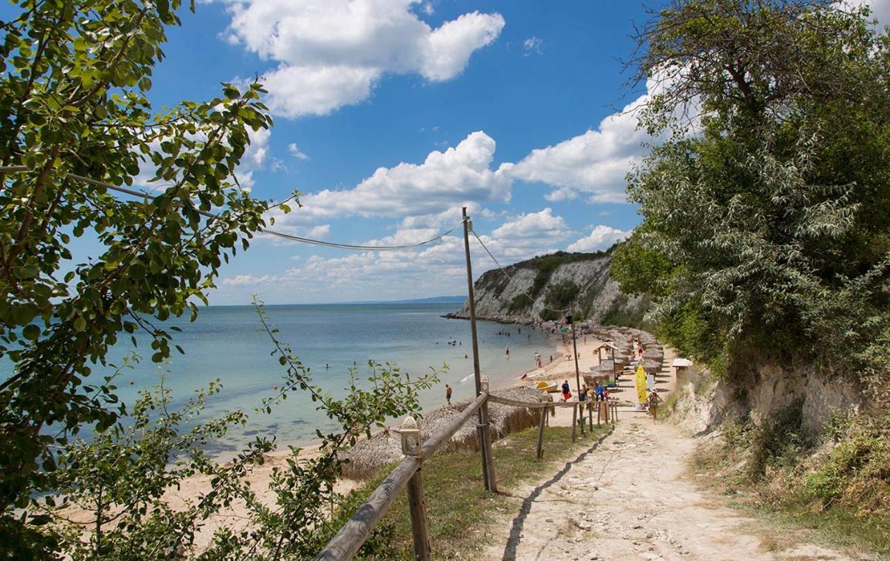 Sea View & Infinity Pool Apartments In Kaliakria Resort Baltsjik Eksteriør bilde